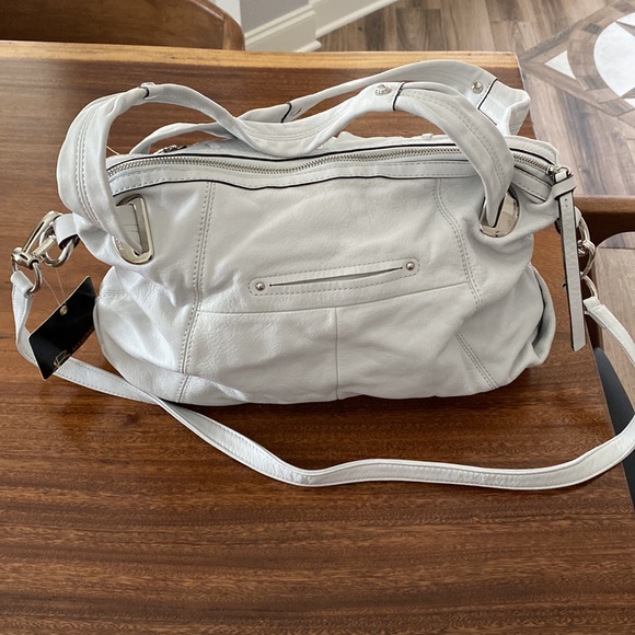 New Beautiful White Leather Satchel Med size - Picture 2 of 9